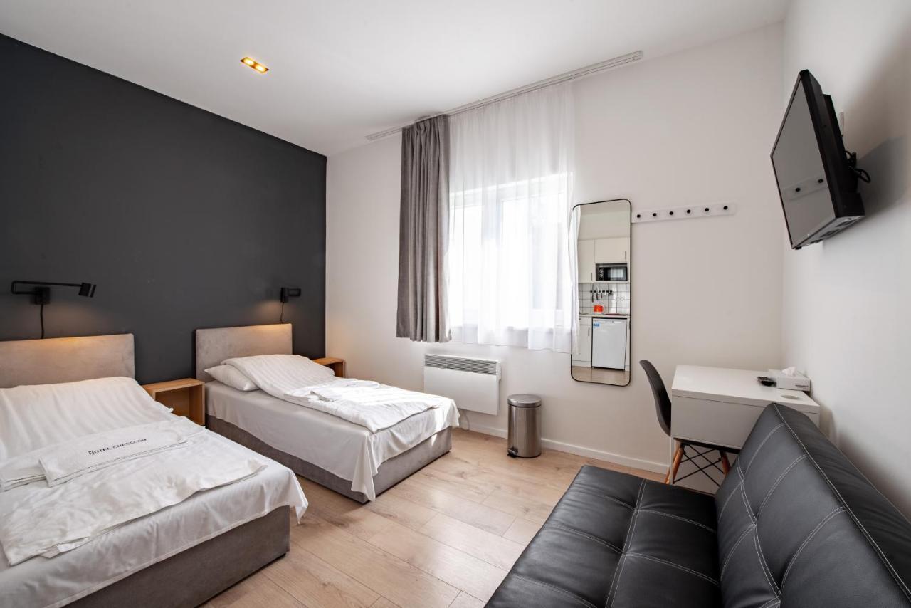 Chesscom Apartments Budapest Exteriör bild