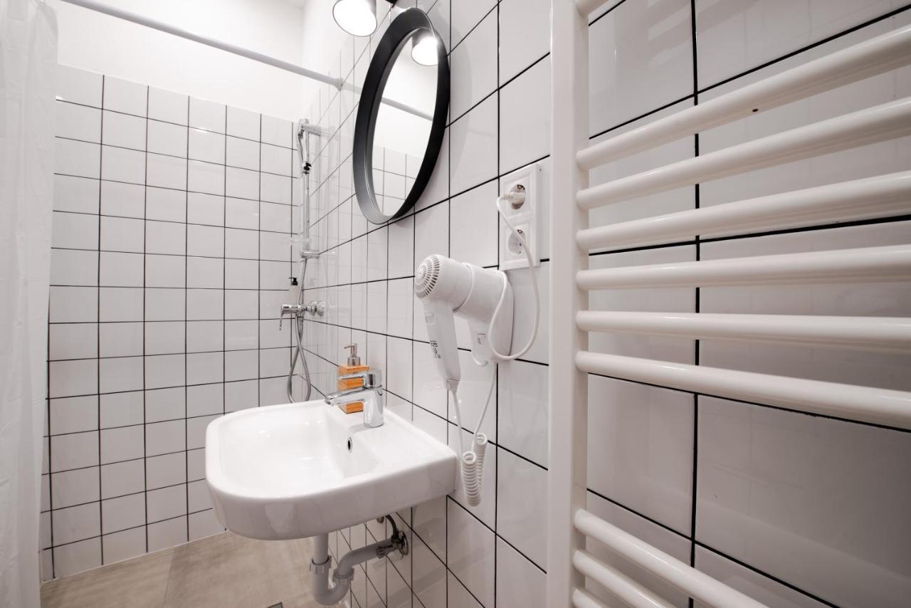 Chesscom Apartments Budapest Exteriör bild